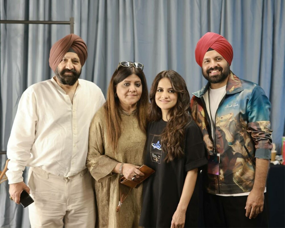 Artista care a deschis concertul Coldplay din Mumbai, huiduită de fani. Reacția cântăreței. „Este o presiune uriașă” - Imaginea 5