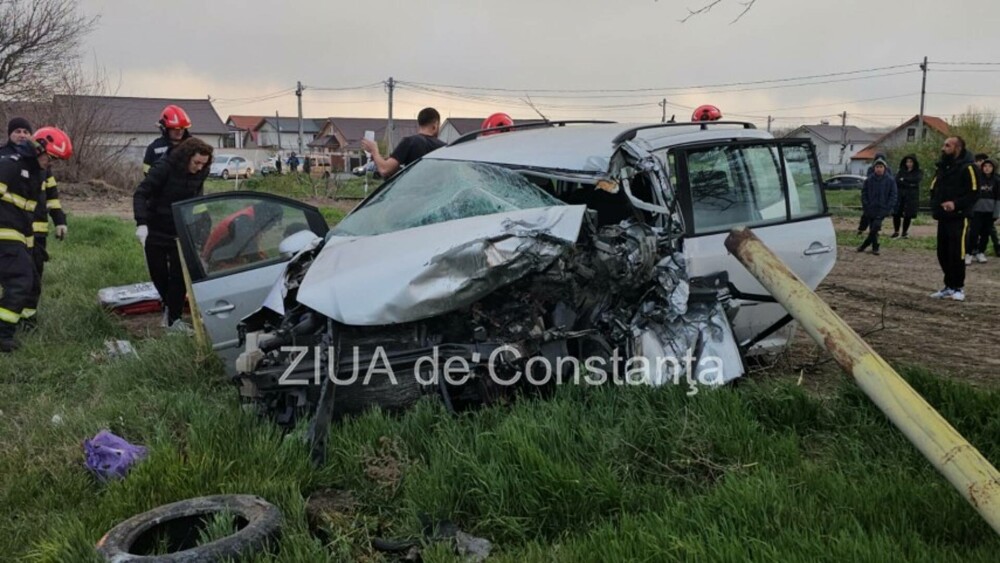 O femeie de 26 ani și un bărbat de 34 ani au murit după ce s-au lovit frontal cu mașinile, în județul Constanța - Imaginea 3