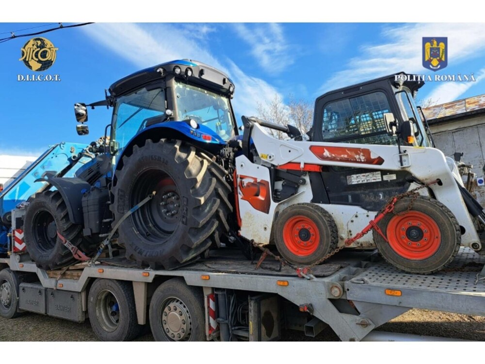 Șapte români au furat tractoare de peste 1,6 milioane de euro din Italia. Ce au descoperit anchetatorii la percheziții. FOTO - Imaginea 6