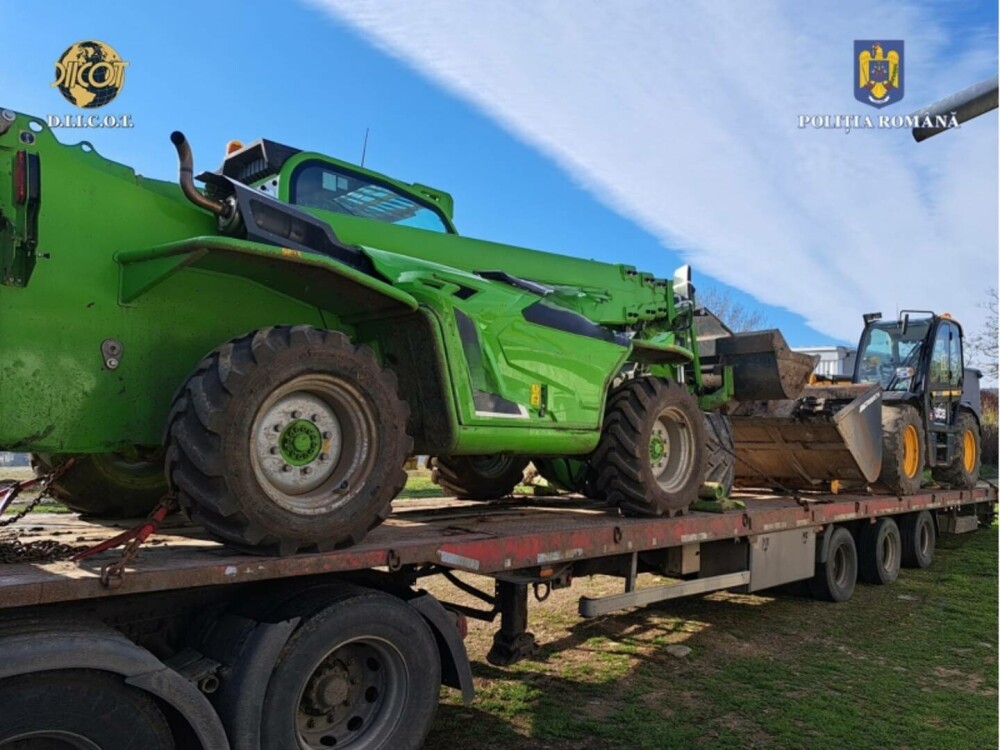 Șapte români au furat tractoare de peste 1,6 milioane de euro din Italia. Ce au descoperit anchetatorii la percheziții. FOTO - Imaginea 15