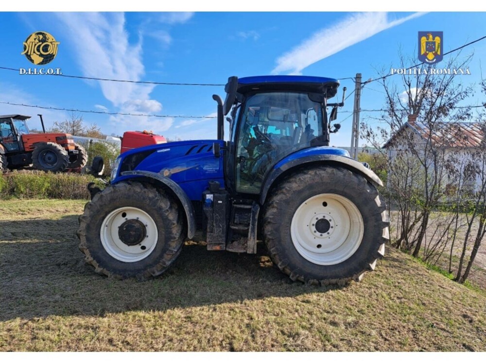 Șapte români au furat tractoare de peste 1,6 milioane de euro din Italia. Ce au descoperit anchetatorii la percheziții. FOTO - Imaginea 2