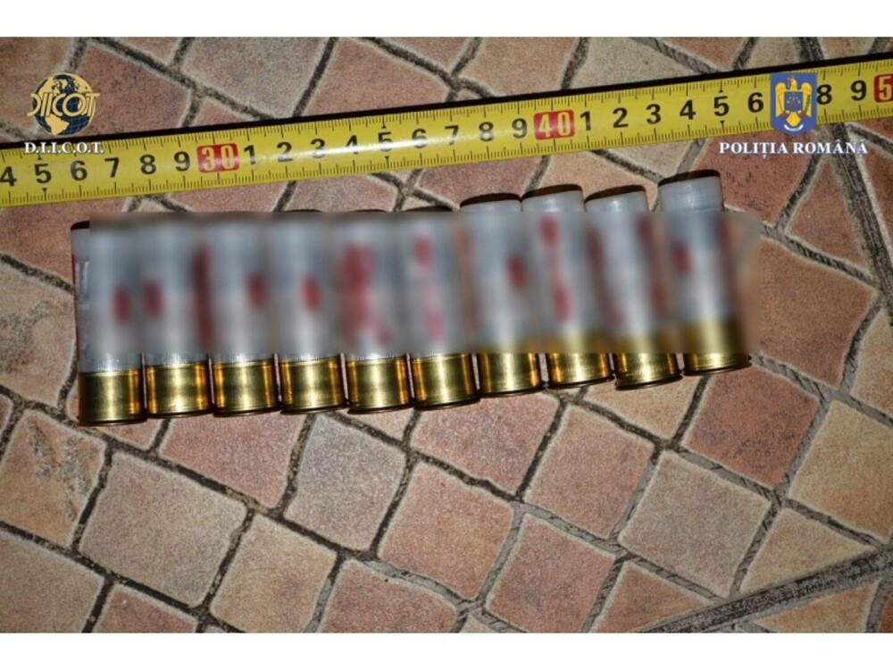 Șapte români au furat tractoare de peste 1,6 milioane de euro din Italia. Ce au descoperit anchetatorii la percheziții. FOTO - Imaginea 21