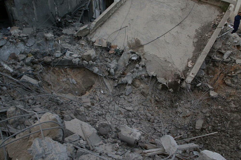 Șeful OMS acuză: Un copil a murit în Gaza, după ce Israelul a lovit spitalul Al-Ahli în care se afla. FOTO - Imaginea 5