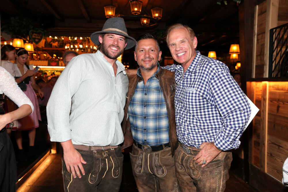 Fiul lui Arnold Schwarzenegger, de nerecunoscut, după ani de luptă cu kilogramele în plus. Cum arată Christopher. FOTO - Imaginea 9