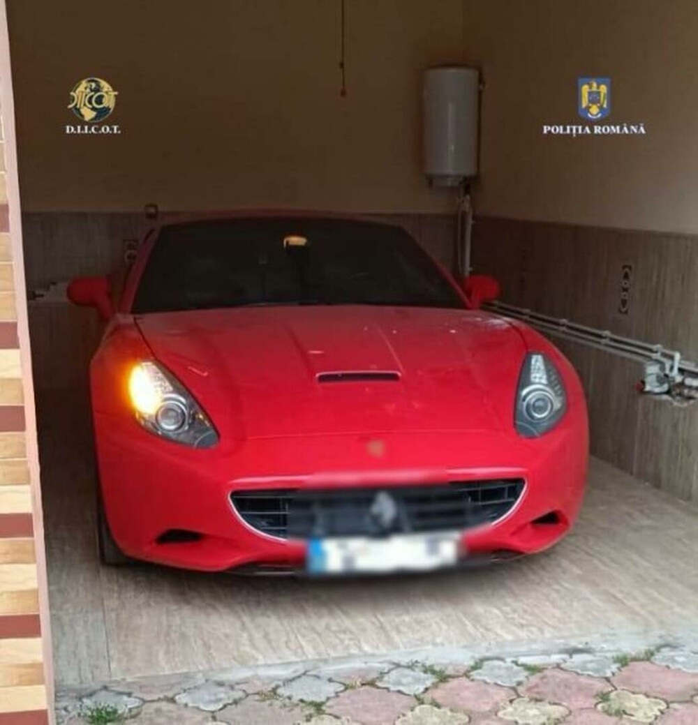 Percheziţii în Țăndărei la suspecţi de furturi şi tâlhării comise în Spania. Cu banii și-au cumpărat imobile şi maşini de lux - Imaginea 4