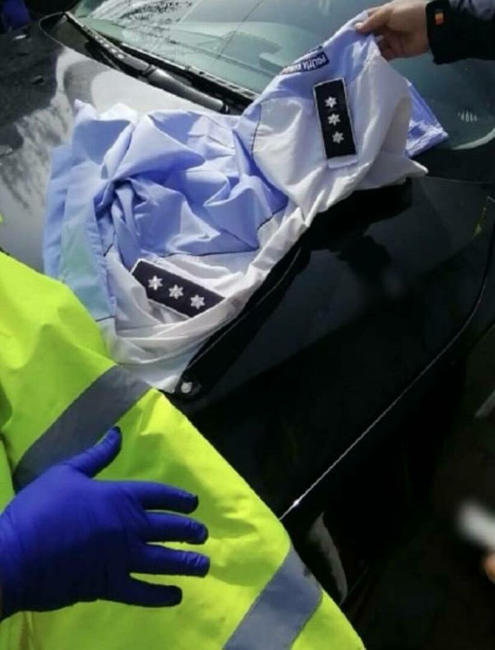 Un bărbat s-a dat drept comisar şef de poliţie şi a păcălit o familie din Giurgiu. Ce a urmat - Imaginea 1