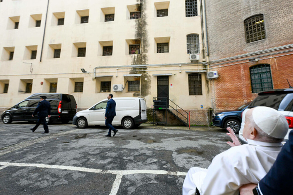 Cine a fost Papa Francisc. Suveranul Pontif a condus Biserica Catolică timp de 12 ani. GALERIE FOTO - Imaginea 2