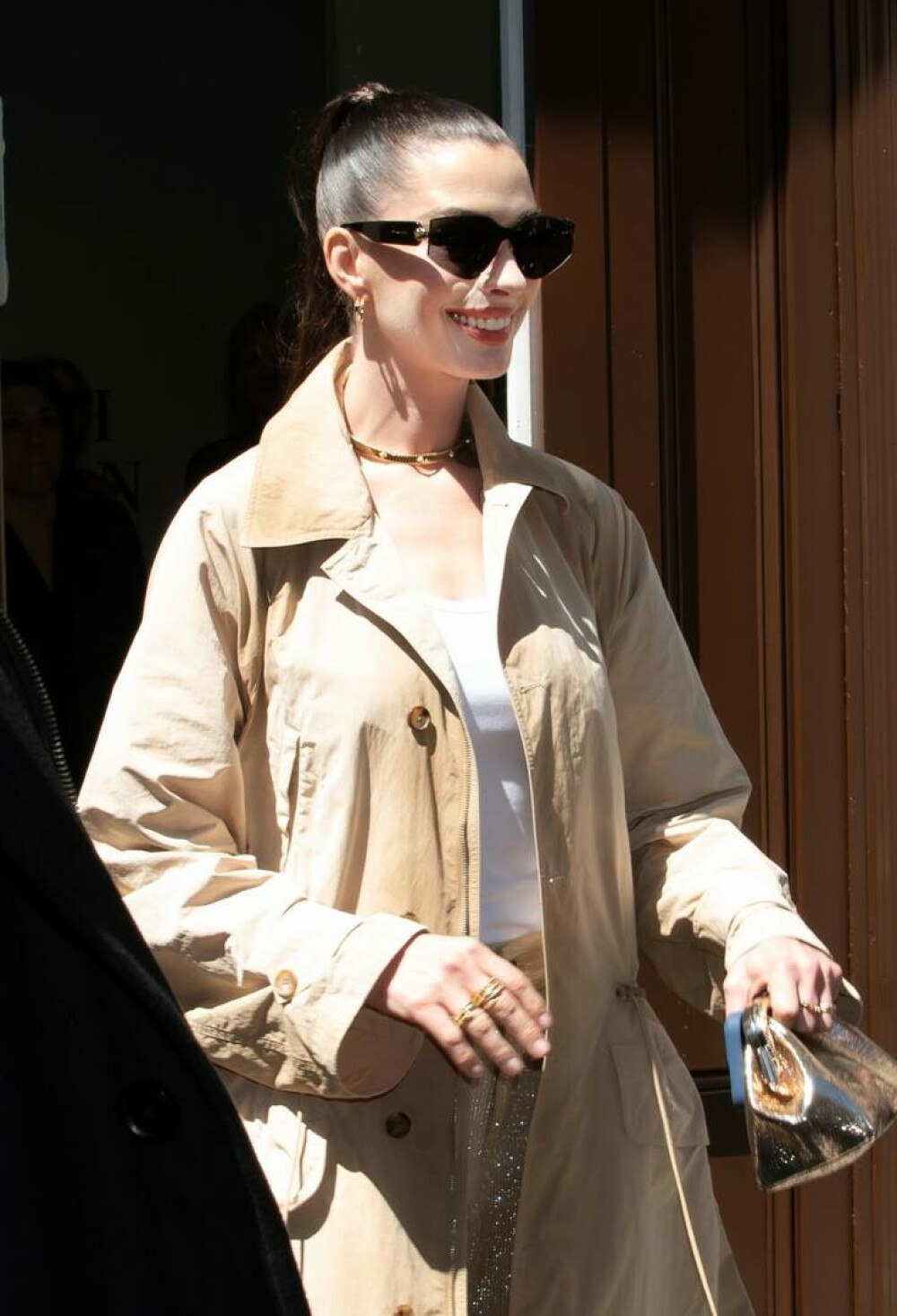 Anne Hathaway a atras toate privirile la prezentarea Ralph Lauren din New York, într-o pereche de blugi de mii de dolari - Imaginea 3