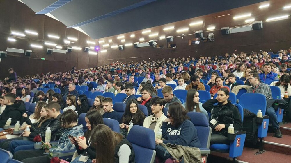 „De ce nu am văzut niciodată asta”. Reacția unui grup de elevi după vizionarea documentarului „Tovarășu” - Imaginea 5