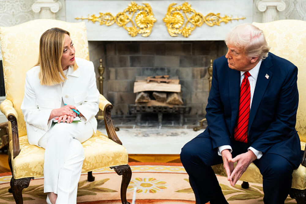 Reuters: Arma secretă a Giorgiei Meloni în discuţiile sale Donald Trump şi JD Vance. „Ea a luat Europa cu asalt”. FOTO - Imaginea 7