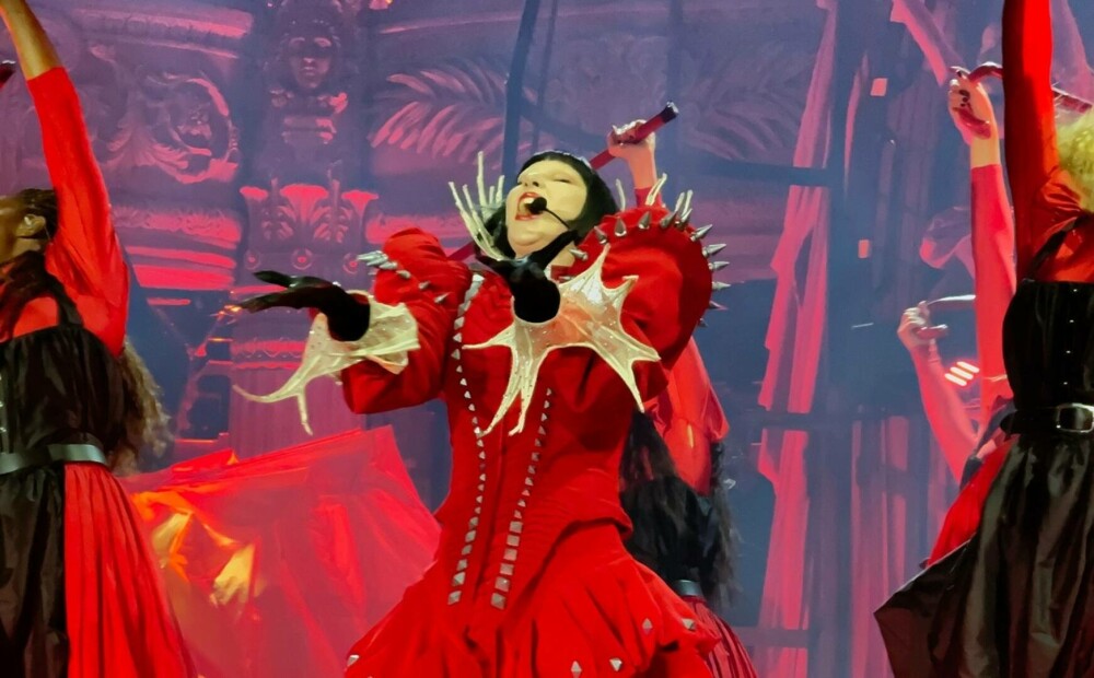 Lady Gaga, probleme pe scenă la festivalul Coachella. Ce i s-a întâmplat în timpul concertului. FOTO&VIDEO - Imaginea 4