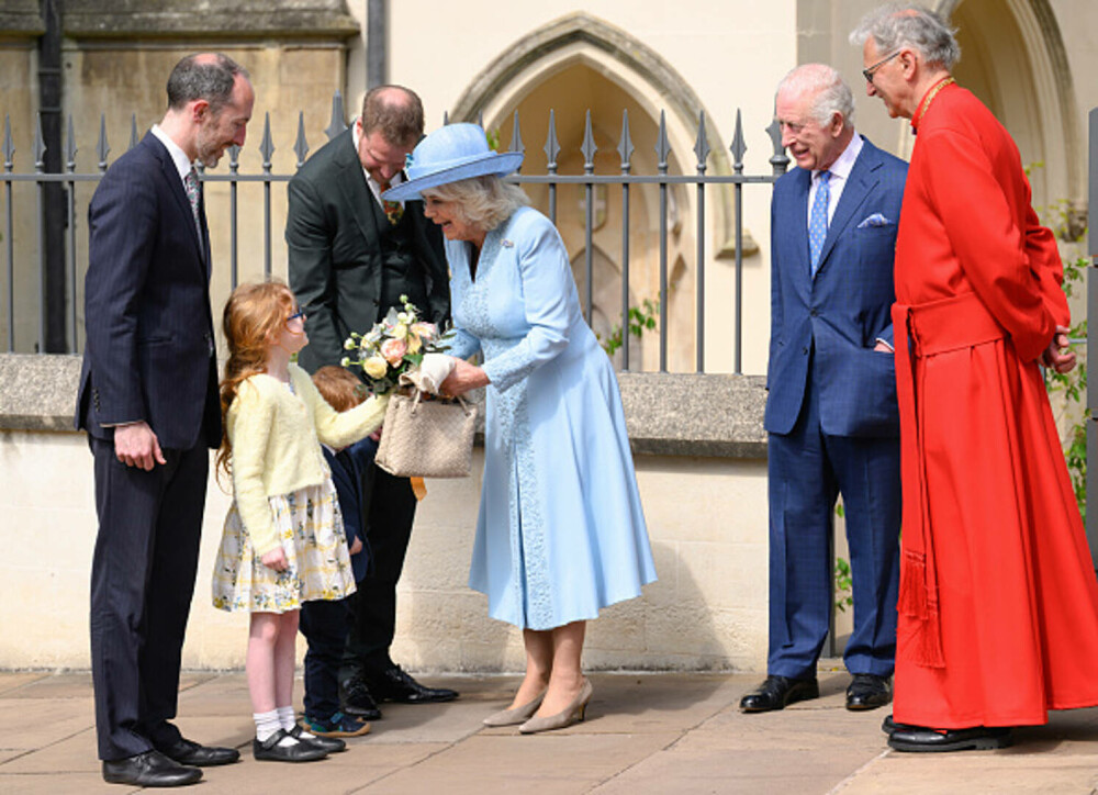 Regele Charles și Regina Camilla au participat la slujba tradițională de Paște. Cum a fost întâmpinat monarhul. GALERIE FOTO - Imaginea 12