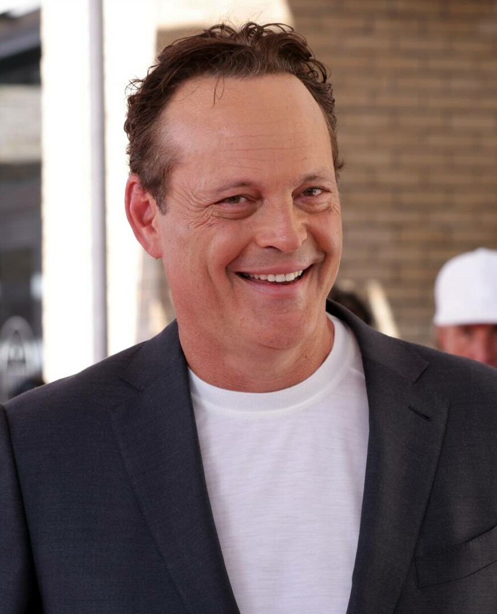 Casa Albă a publicat o fotografie cu actorul Vince Vaughn şi Donald Trump în Biroul Oval. Cum au reacționat internauții. FOTO - Imaginea 2