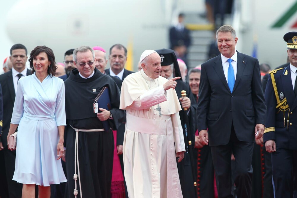 Vizita Papei Francisc în România. Suveranul Pontif a călătorit la Blaj, Șumuleu Ciuc și Iași. GALERIE FOTO & VIDEO - Imaginea 4
