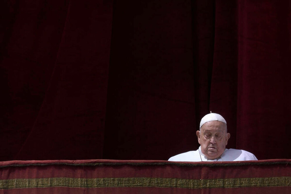 Ce probleme de sănătate avea Papa Francisc. Suveranul Pontif, vizibil slăbit în ultimele sale apariții | FOTO - Imaginea 5