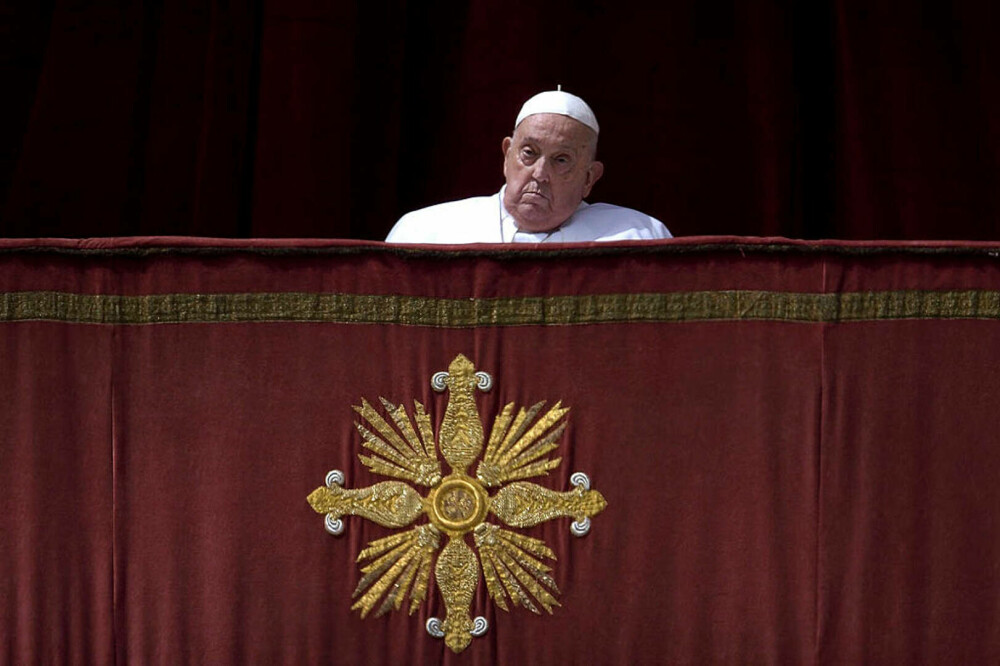 Ce probleme de sănătate avea Papa Francisc. Suveranul Pontif, vizibil slăbit în ultimele sale apariții | FOTO - Imaginea 6