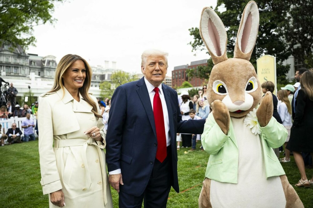 Melania Trump, apariție rară în public. Ce ţinută a purtat prima-doamnă în cadrul unui eveniment dedicat copiilor. FOTO - Imaginea 14