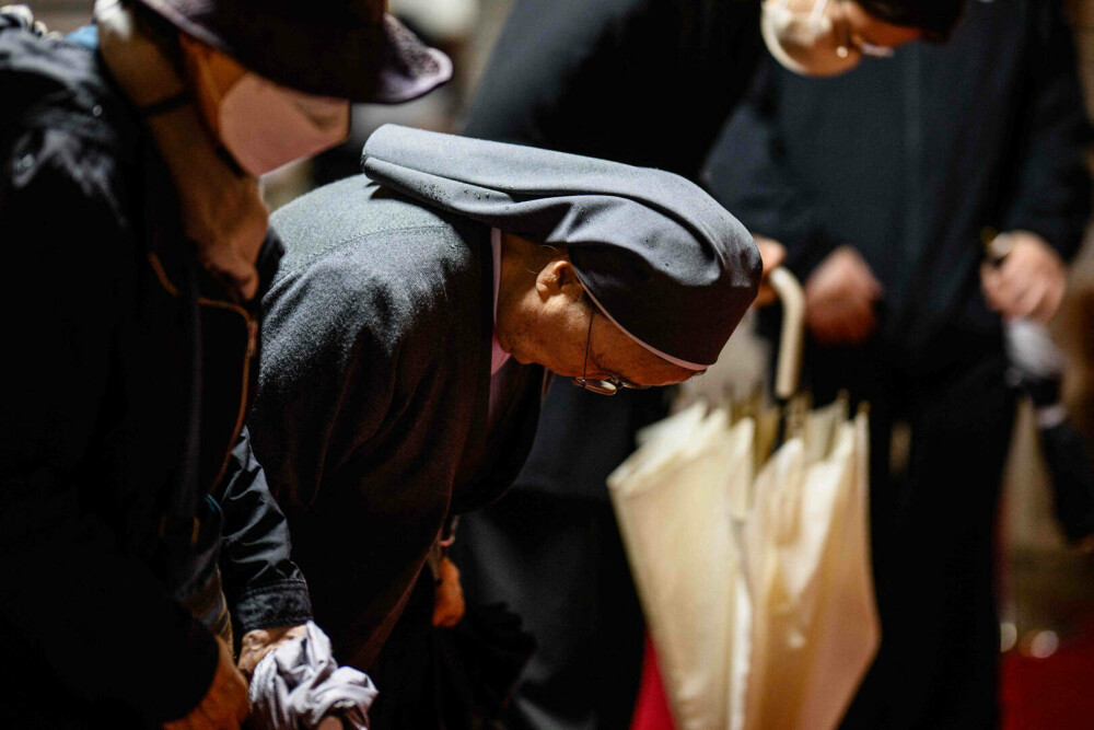 Vaticanul a publicat primele fotografii cu Papa Francisc în sicriu. FOTO - Imaginea 15