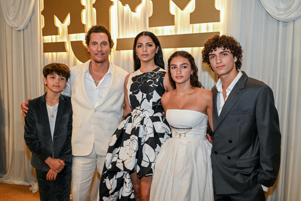 Matthew McConaughey, apariție rară pe covorul roșu alături de familie. Cum arată cei trei copii ai actorului. GALERIE FOTO - Imaginea 1