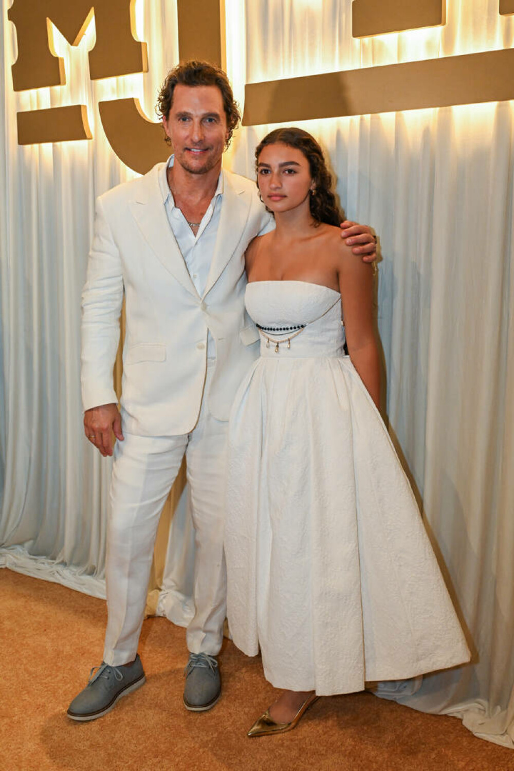 Matthew McConaughey, apariție rară pe covorul roșu alături de familie. Cum arată cei trei copii ai actorului. GALERIE FOTO - Imaginea 2