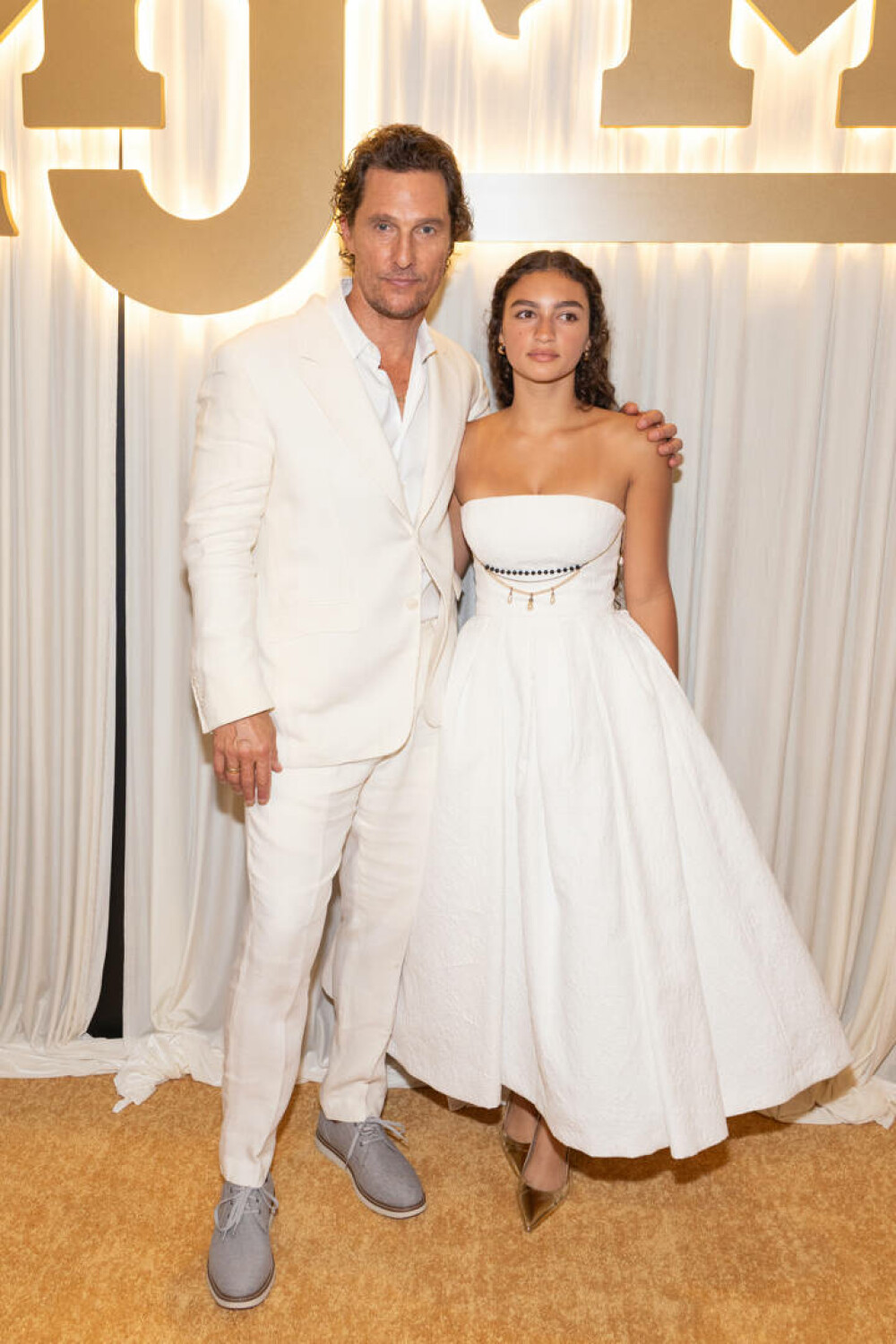 Matthew McConaughey, apariție rară pe covorul roșu alături de familie. Cum arată cei trei copii ai actorului. GALERIE FOTO - Imaginea 12