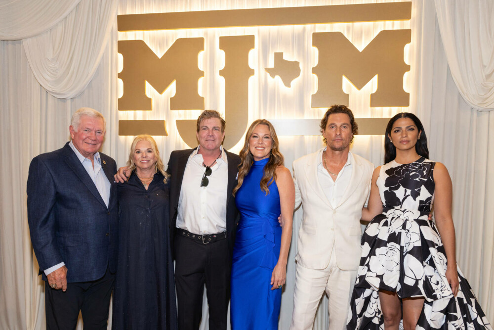 Matthew McConaughey, apariție rară pe covorul roșu alături de familie. Cum arată cei trei copii ai actorului. GALERIE FOTO - Imaginea 19