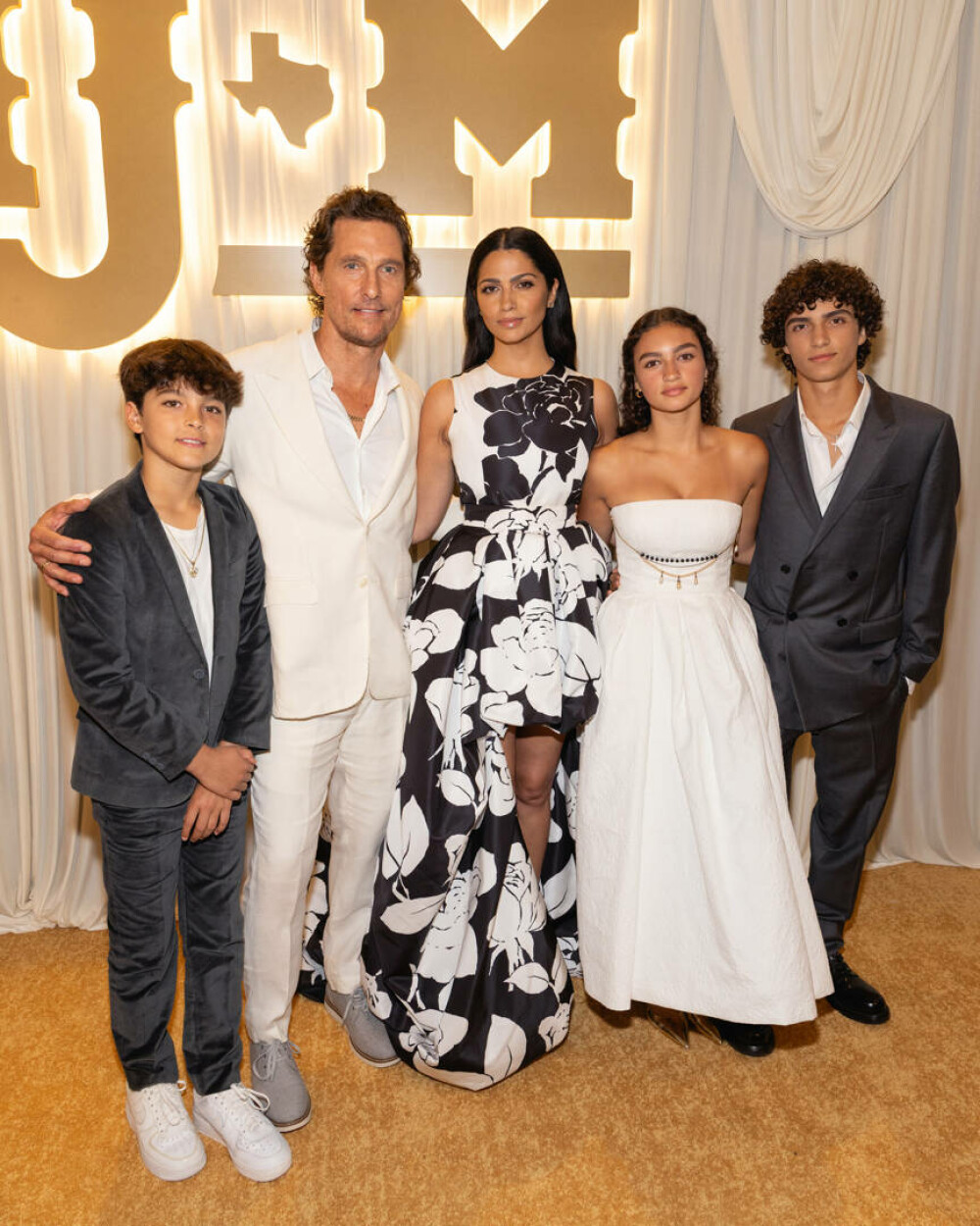 Matthew McConaughey, apariție rară pe covorul roșu alături de familie. Cum arată cei trei copii ai actorului. GALERIE FOTO - Imaginea 22