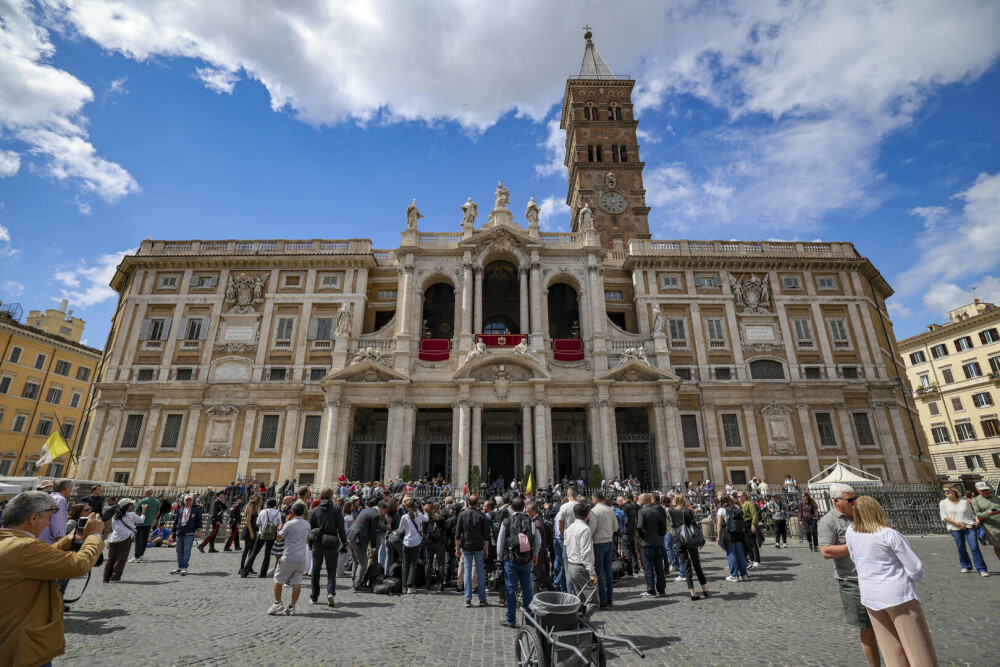 De ce Papa Francisc a rupt tradiţia şi a ales Biserica Sfânta Maria Maggiore ca loc al înmormântării - Imaginea 2
