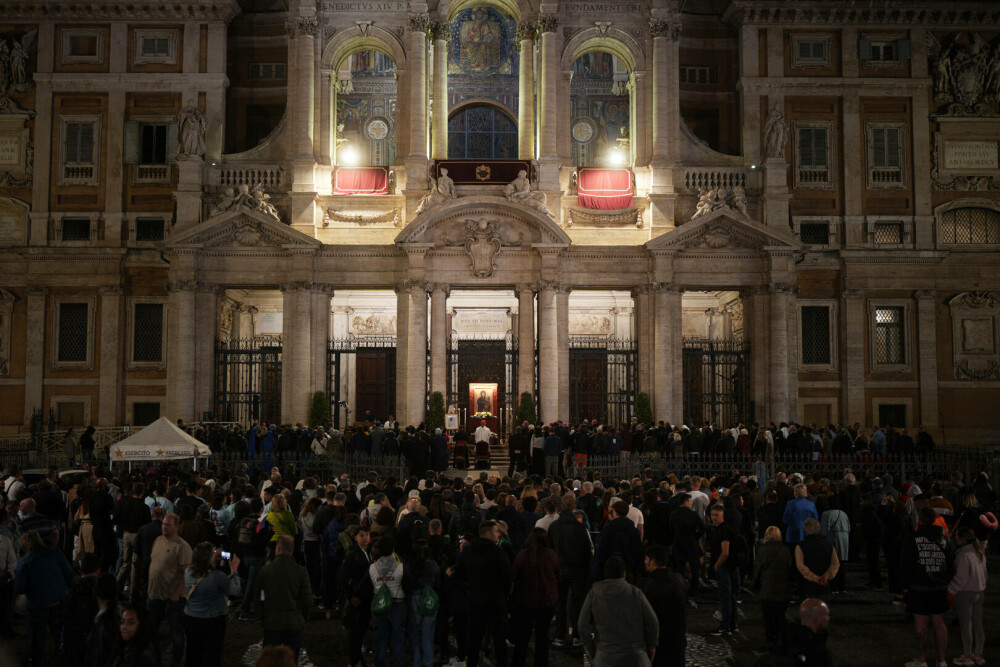 De ce Papa Francisc a rupt tradiţia şi a ales Biserica Sfânta Maria Maggiore ca loc al înmormântării - Imaginea 4