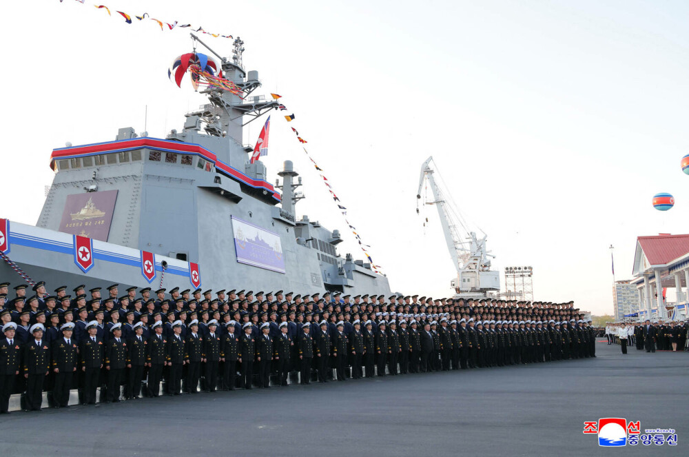 Coreea de Nord prezintă o nouă navă de război de 5.000 de tone. Ce a declarat Kim Jong Un. FOTO - Imaginea 4