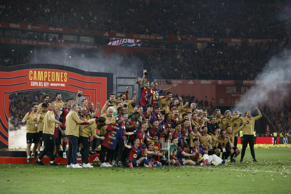 FC Barcelona a câştigat Cupa Spaniei pentru a 32-a oară. A învins cu 3-2 după prelungiri pe Real Madrid. FOTO - Imaginea 6