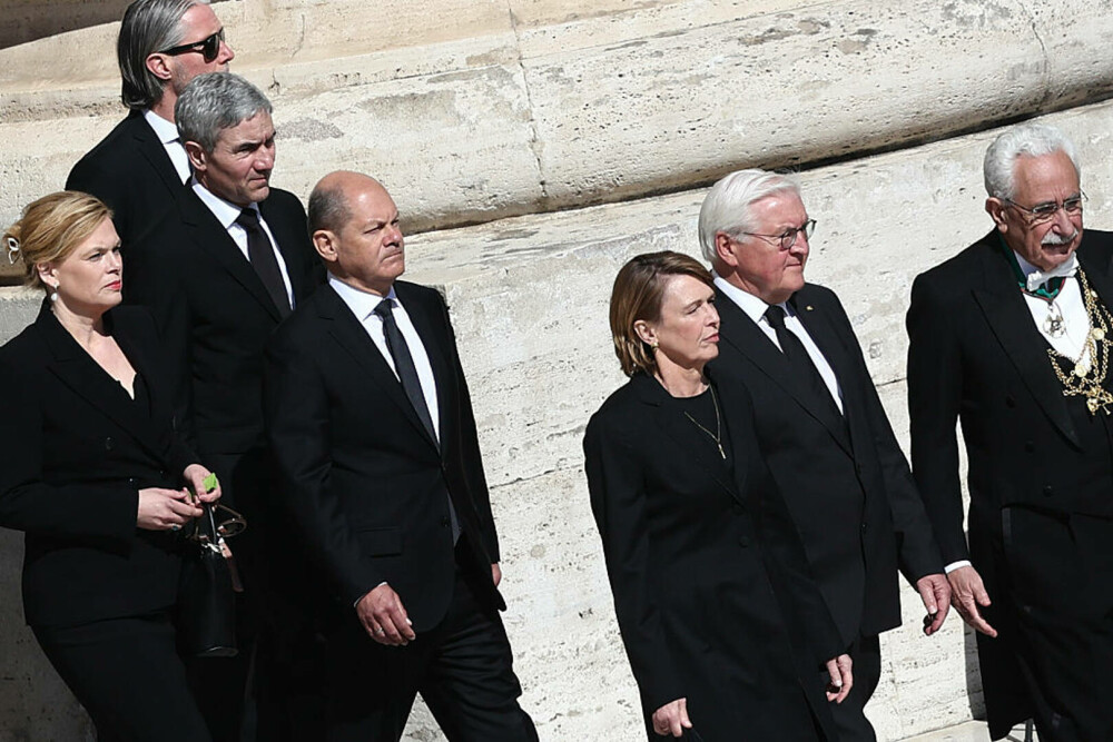 Binele pe care Papa Francisc l-a făcut omenirii și de dincolo de noi. Cum au vorbit liderii lumii despre pace | GALERIE FOTO - Imaginea 18