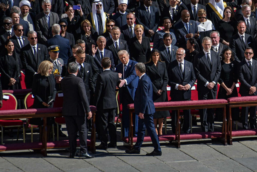 Binele pe care Papa Francisc l-a făcut omenirii și de dincolo de noi. Cum au vorbit liderii lumii despre pace | GALERIE FOTO - Imaginea 20