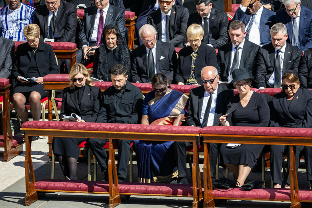 Binele pe care Papa Francisc l-a făcut omenirii și de dincolo de noi. Cum au vorbit liderii lumii despre pace | GALERIE FOTO - Imaginea 41