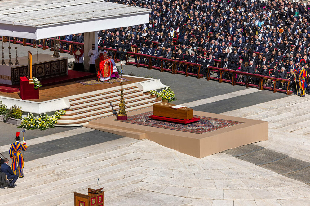 Binele pe care Papa Francisc l-a făcut omenirii și de dincolo de noi. Cum au vorbit liderii lumii despre pace | GALERIE FOTO - Imaginea 44