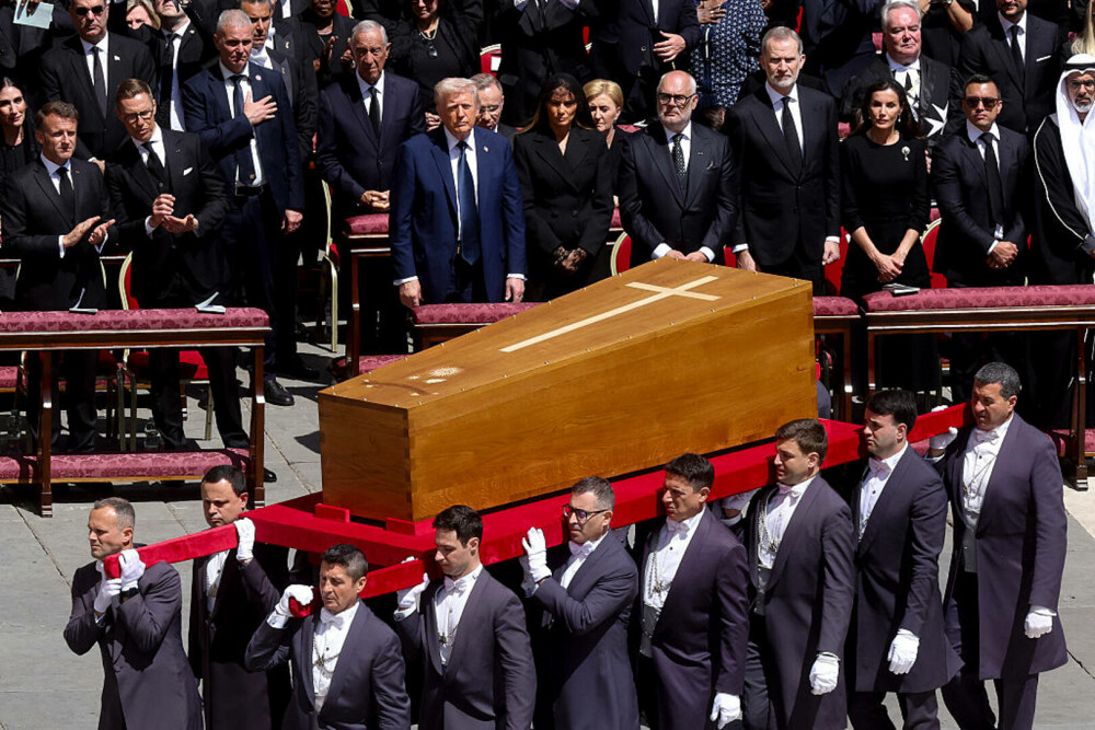 Binele pe care Papa Francisc l-a făcut omenirii și de dincolo de noi. Cum au vorbit liderii lumii despre pace | GALERIE FOTO - Imaginea 64
