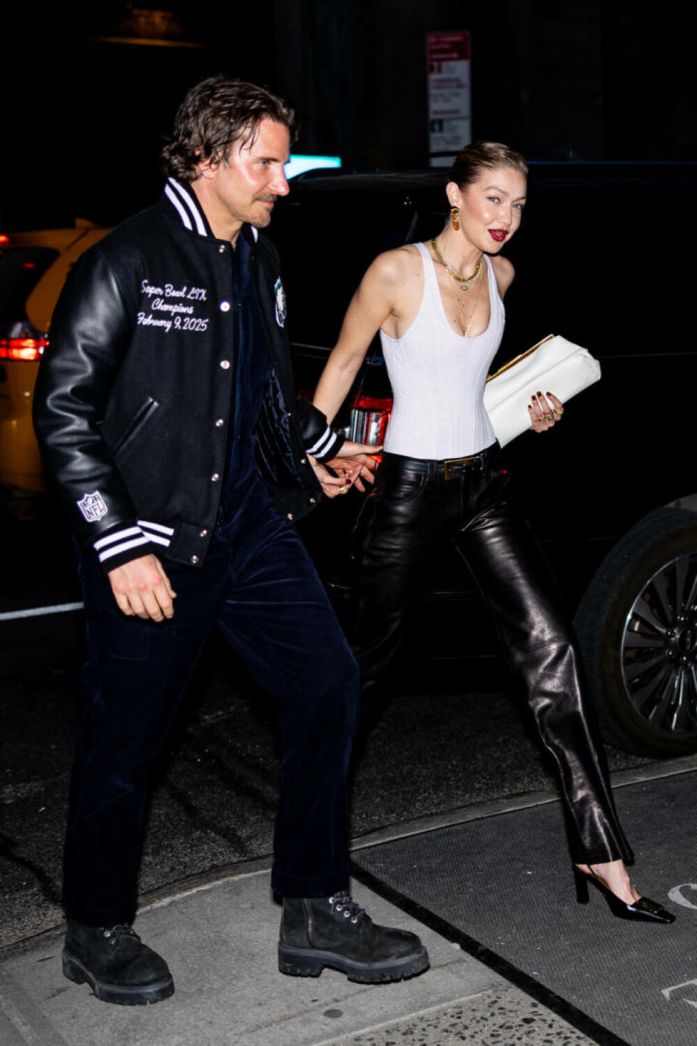Cum și-a sărbătorit Gigi Hadid ziua de naștere. Anne Hathaway, printre invitați. GALERIE FOTO - Imaginea 12