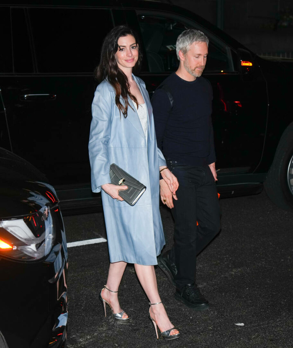 Cum și-a sărbătorit Gigi Hadid ziua de naștere. Anne Hathaway, printre invitați. GALERIE FOTO - Imaginea 16