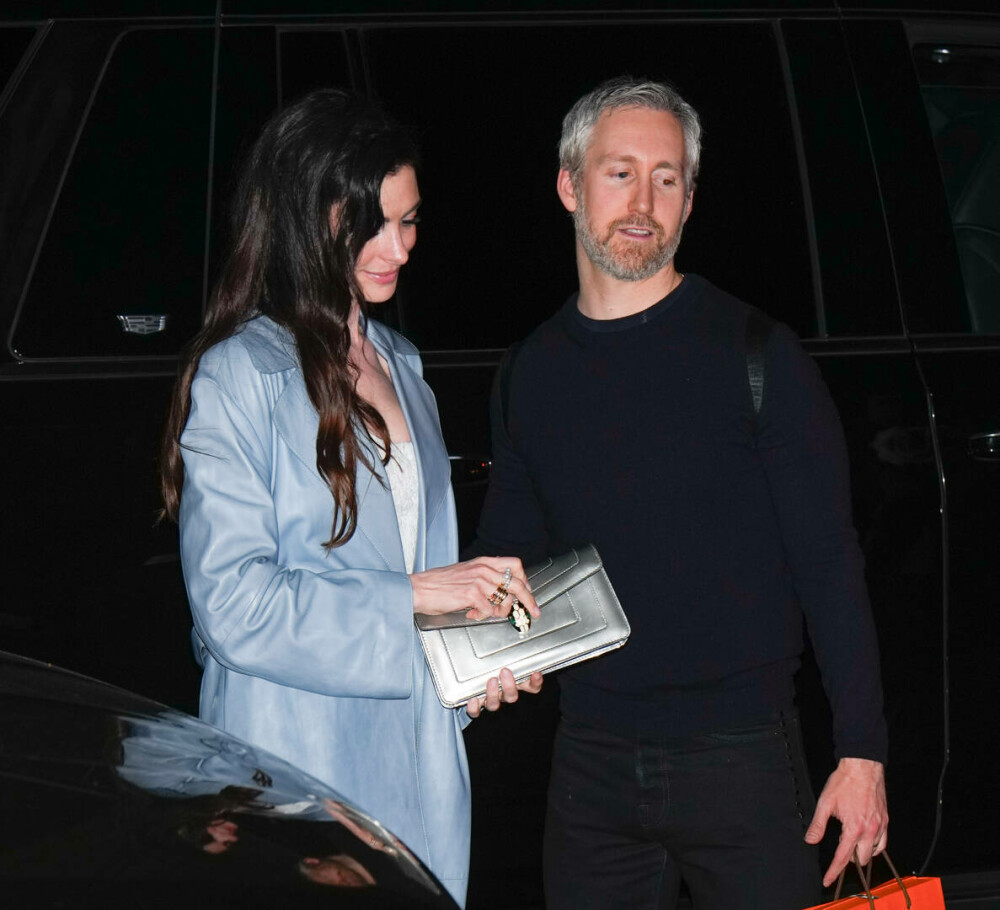Cum și-a sărbătorit Gigi Hadid ziua de naștere. Anne Hathaway, printre invitați. GALERIE FOTO - Imaginea 17