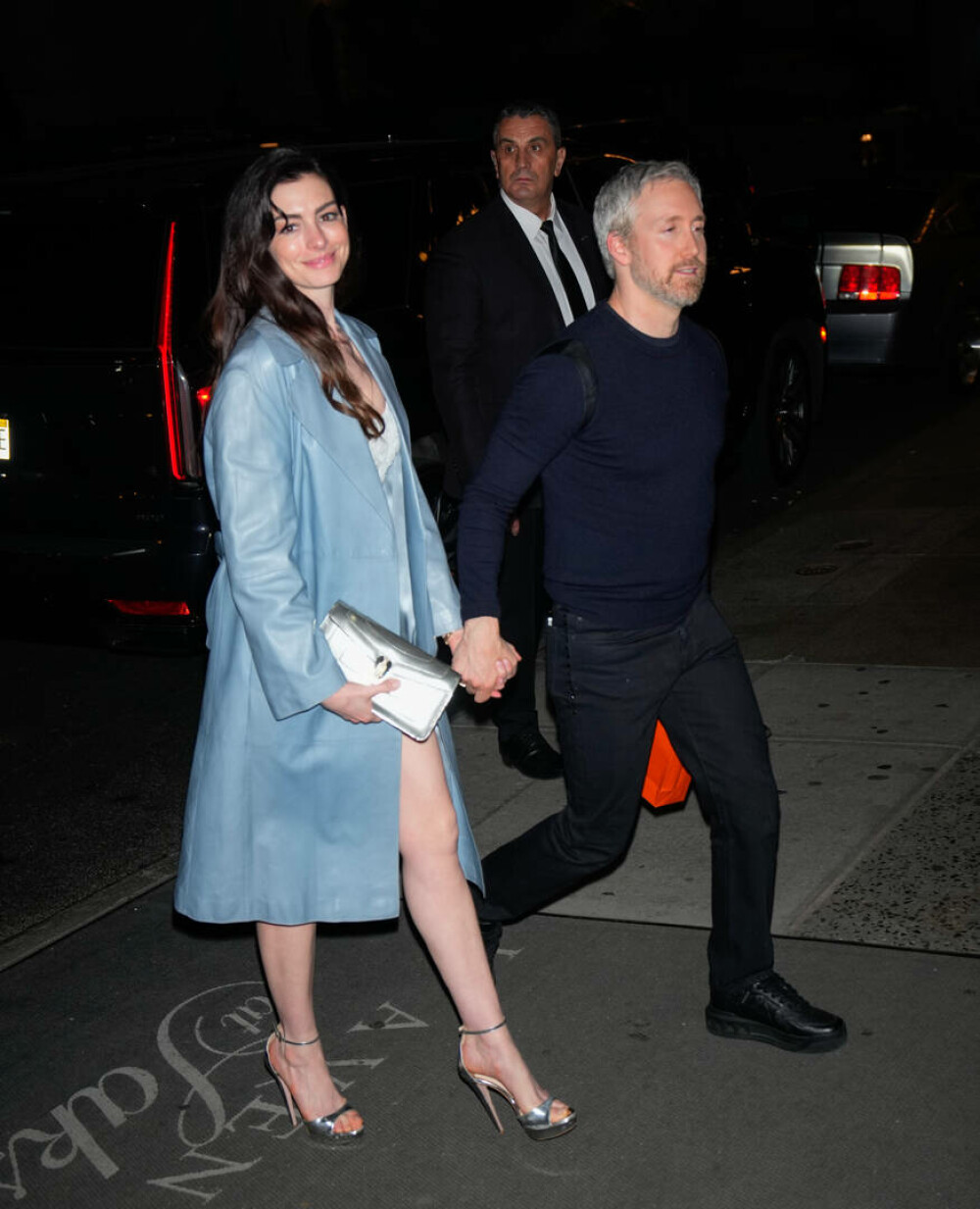 Cum și-a sărbătorit Gigi Hadid ziua de naștere. Anne Hathaway, printre invitați. GALERIE FOTO - Imaginea 23