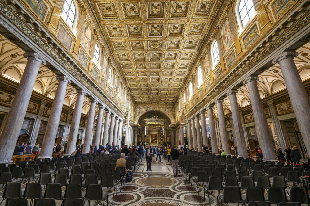 Mormântul Papei Francisc din bazilica Santa Maria Maggiore a fost deschis publicului. FOTO - Imaginea 6