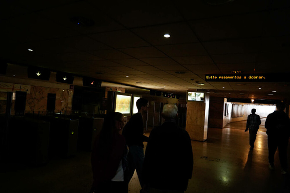 Cum arată Madridul și Lisabona după pana masivă de curent. „Locuitorii să rămână unde sunt”. GALERIE FOTO - Imaginea 24