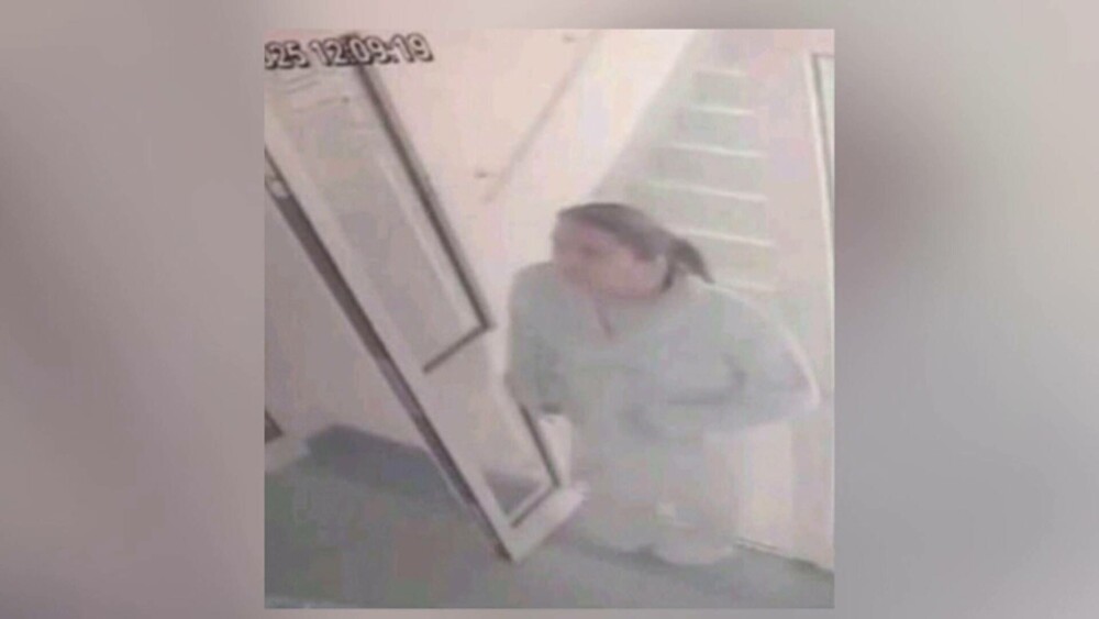 Tânăra care a răpit bebelușul din maternitatea Bacău l-a băgat într-o pungă de hârtie. Povestea din spate este revoltătoare - Imaginea 4