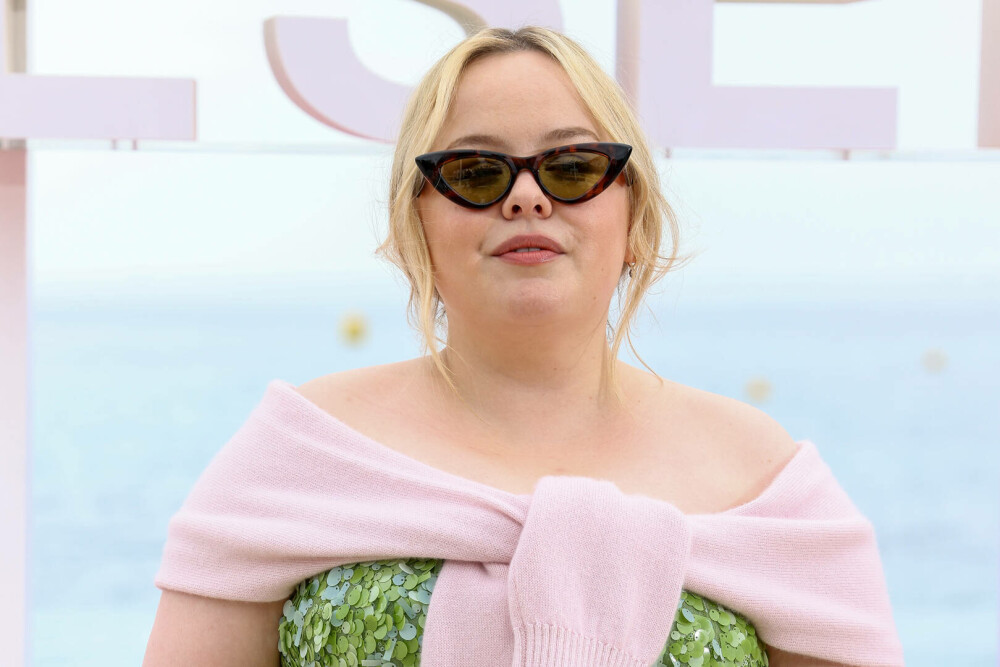Ce ținută atipică a ales Nicola Coughlan, Penelope din Bridgerton, la Festivalul Canneseries. GALERIE FOTO - Imaginea 7