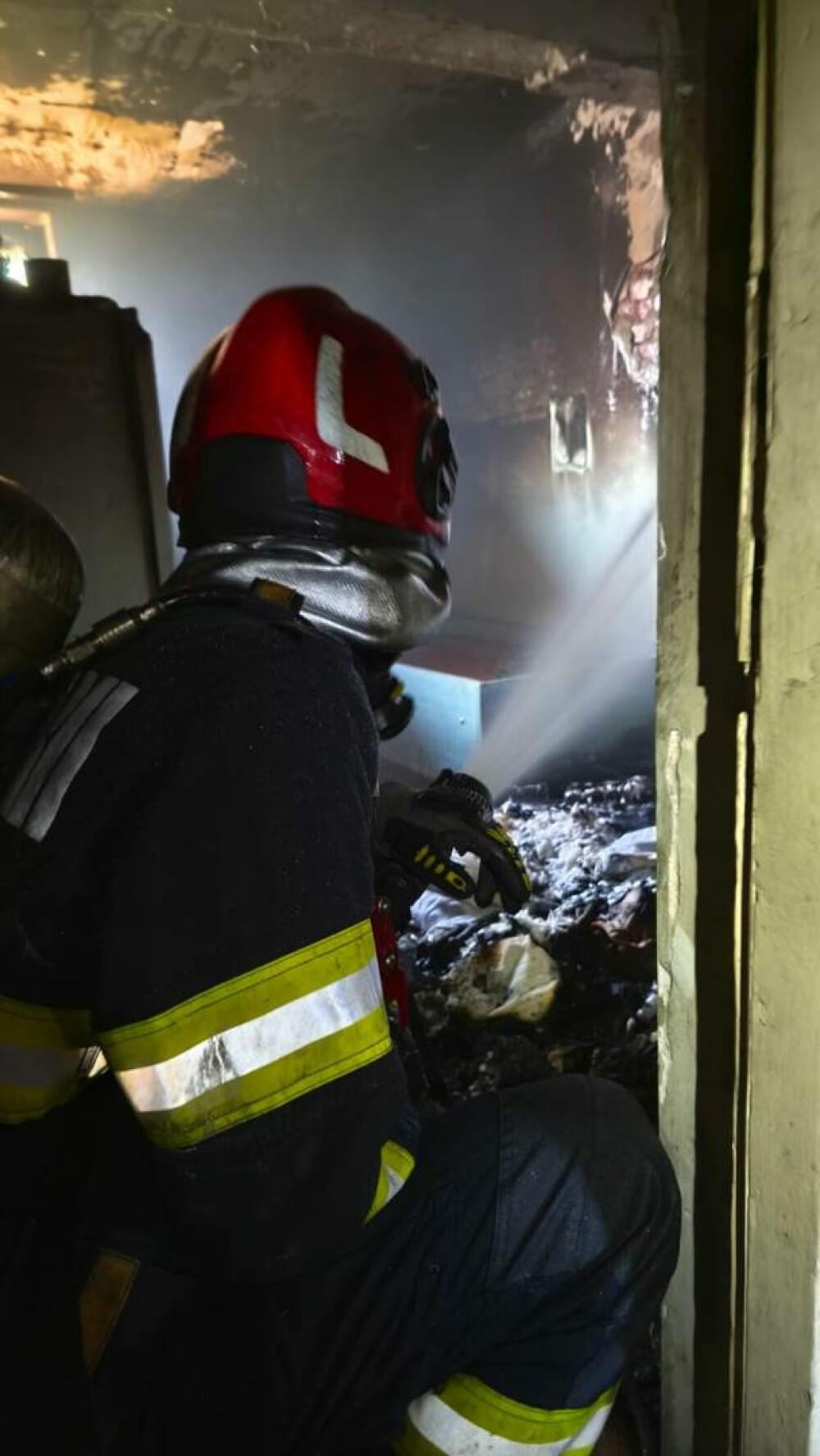 Incendiu la Spitalul CFR Paşcani. Autoritățile au declanşat Planul Roşu de Intervenţie. Peste 60 de pacienţi, evacuaţi - Imaginea 7