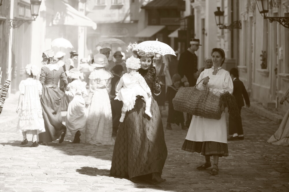 Lumea Bucurestilor de la 1900, in Aniela - Imaginea 12