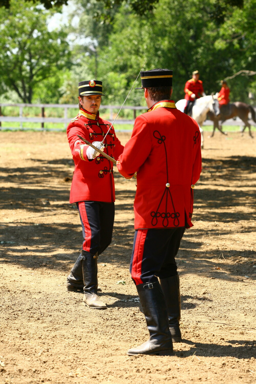 Denis Stefan si Pavel Bartos sunt in Regimentul IV Rosiori in “Aniela