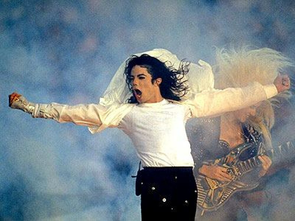 RETROSPECTIVA De ce il iubim pe Michael Jackson! - Imaginea 8