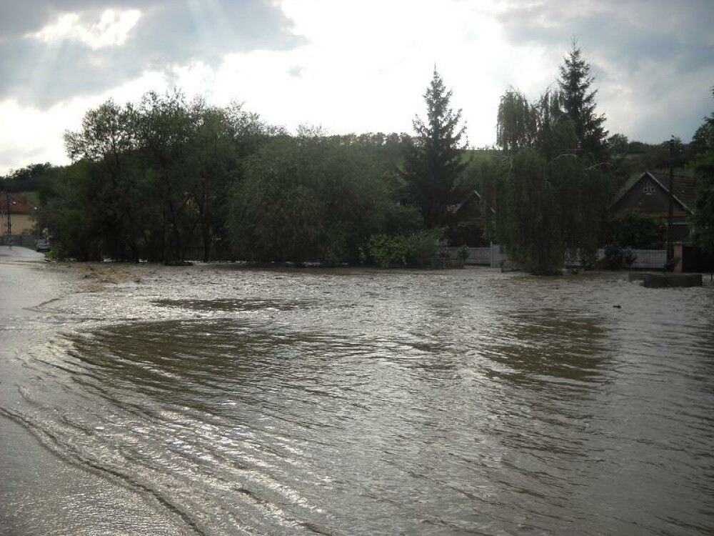 Potop in Harghita! 400 de gospodarii inundate de puhoaie - Imaginea 8