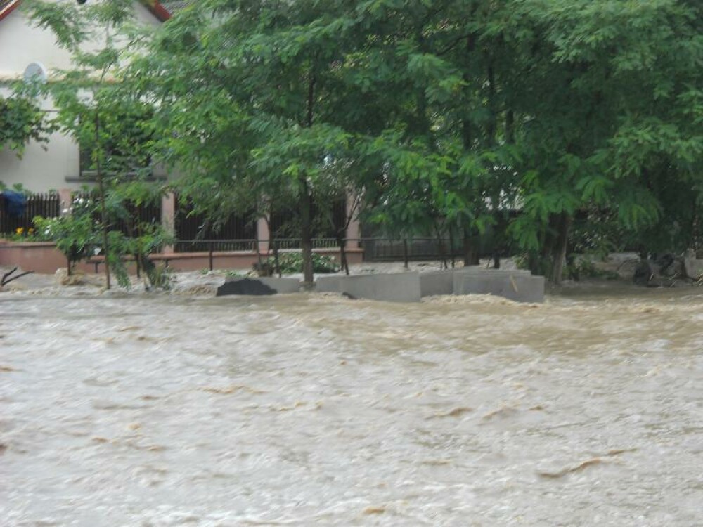 Potop in Harghita! 400 de gospodarii inundate de puhoaie - Imaginea 9